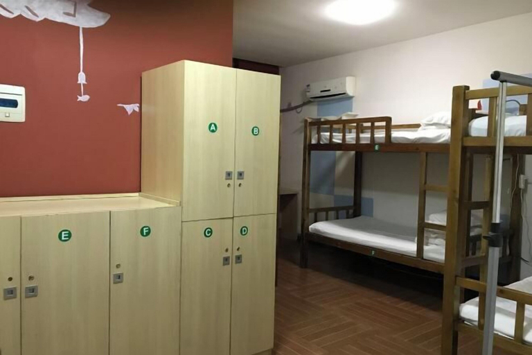 Bedroom 4, Beehome Hostel, Shanghai