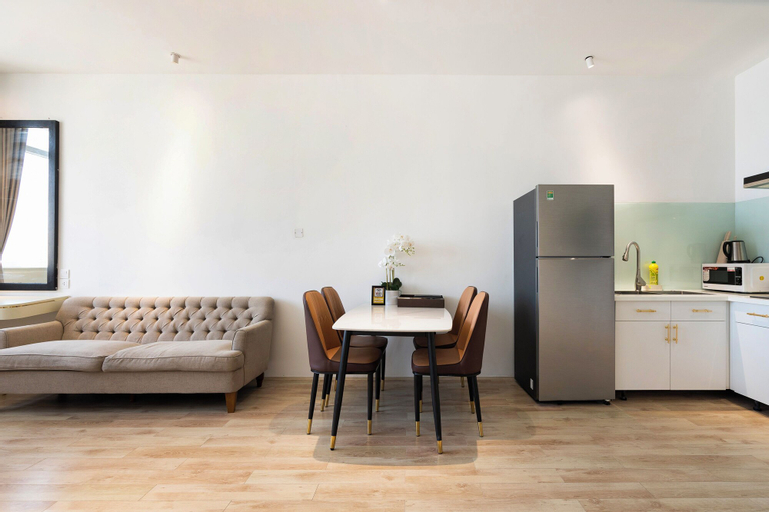 Dining Room 15