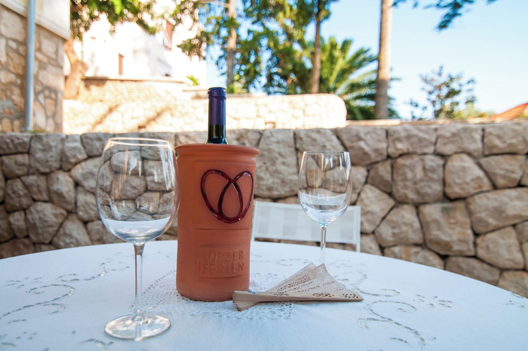 Food & Drinks 5, Apartments Carmen & Tosca, Dubrovnik