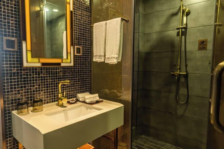 Bathroom 4, Zhehui Hotel, Zhongshan