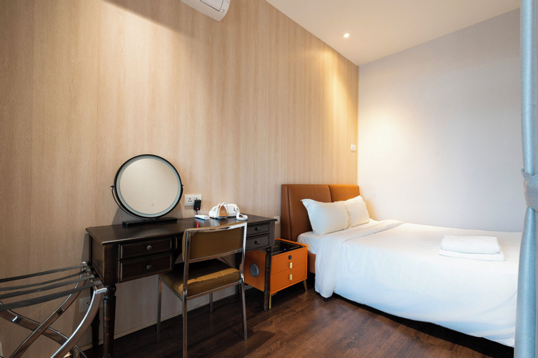 Bedroom 21