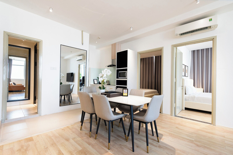 Dining Room 8