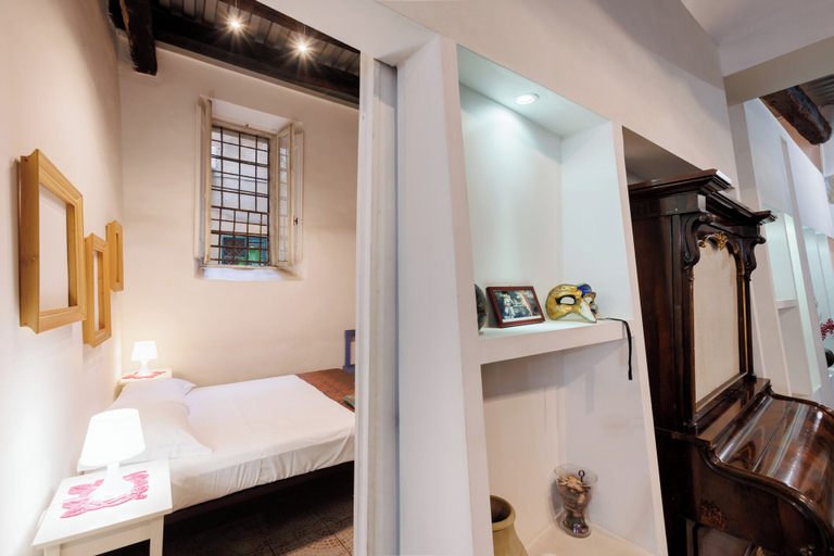 Bedroom 2, Navona Glamour Apartment, Roma