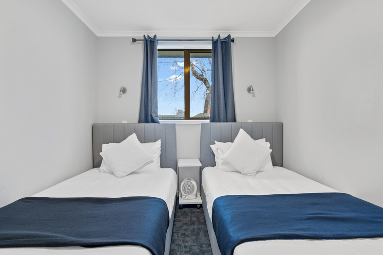 Bedroom 2, City Court, Invercargill