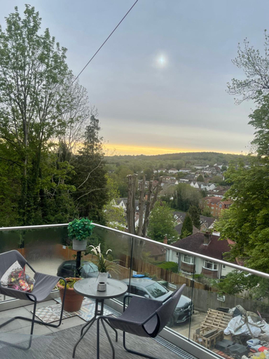 View 4, Unique and Artsy Holiday Shared Home, Surrey