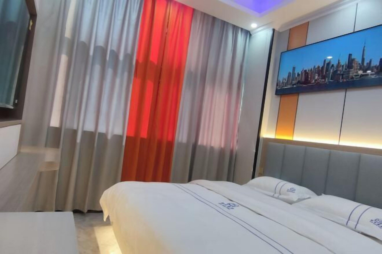 Bedroom 2, Jinyang Grain Trade Hotel, Liangshan Yi