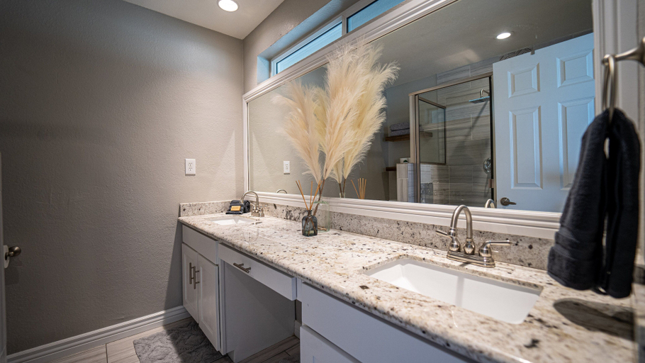 Bathroom 3, Central Chandler, Maricopa
