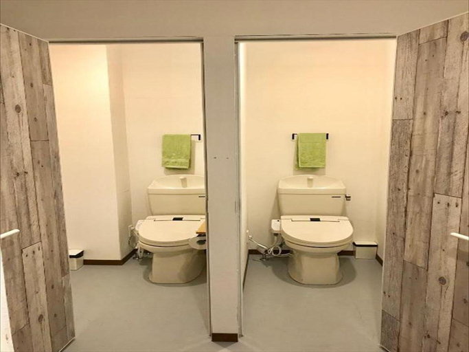Bathroom 8
