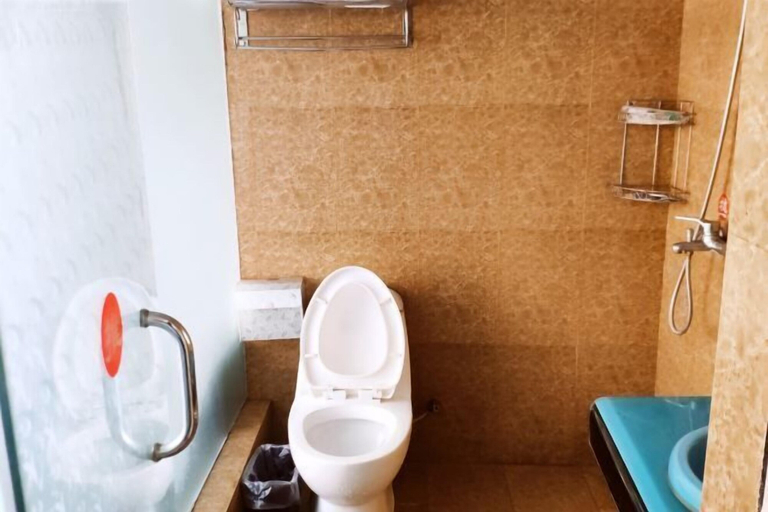 Bathroom 5, Haitian Hotel, Wuhu