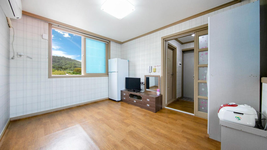 Others 4, Samcheok Eoulim Pension, Samcheok