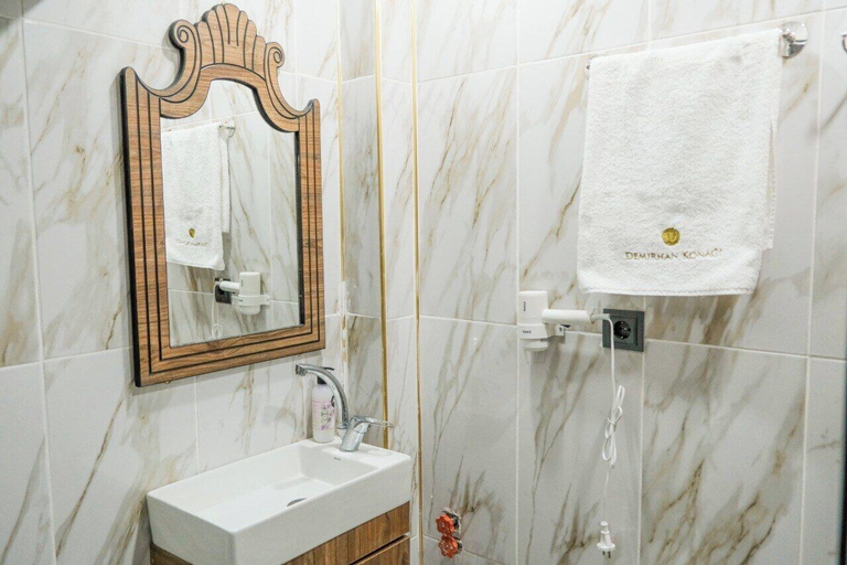 Bathroom 5, BABİ NEFES Demirhan Konağı, Kızıltepe