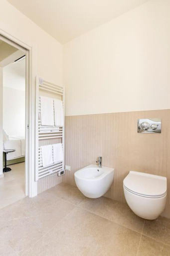Bathroom 5, VerdeOlivo 1876 - Apartments & Pool, Verona