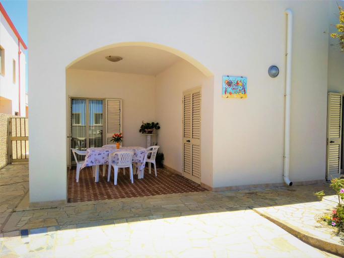 Others 4, Villa Rosso Corallo, Ragusa