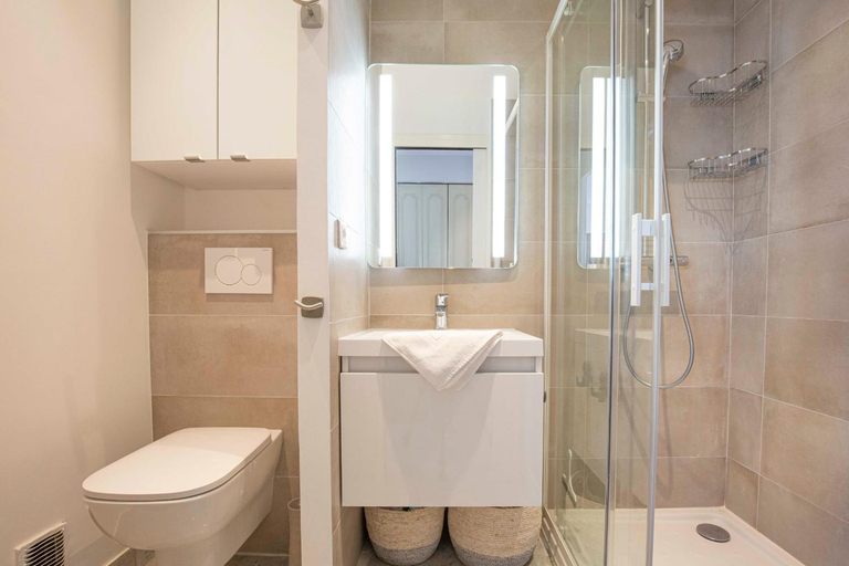 Others 2, Chez J-P - 100m beach 2-4pers terrace sea view pool garage, Alpes-Maritimes