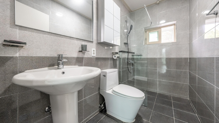 Bathroom 3, Gapyeong Nomadrium Poolvilla Pension, Gapyeong
