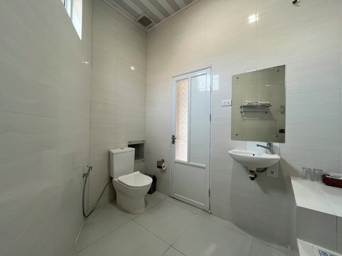Bedroom 3, Grand Tamaro Hotel, Simalungun