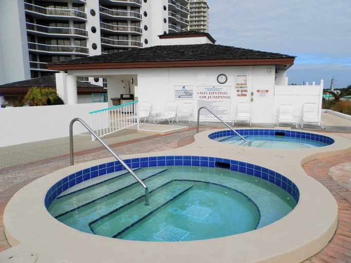 Sport & Beauty, Surfside #1610, Walton