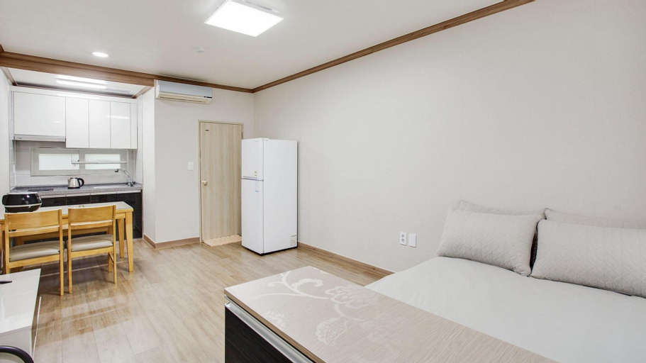 Bedroom 15