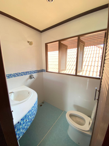 Bathroom 2, TNP place, Ko Phangan