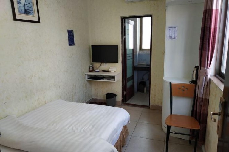 Bedroom 5, Zhang Ying Hotel, Dongguan