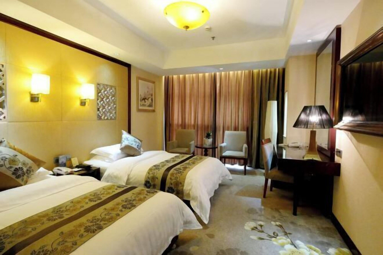 Bedroom 2, Yinguang International Hotel, Taizhou