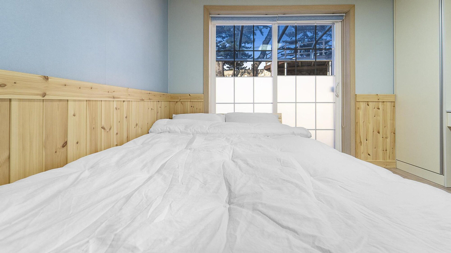 Bedroom 15