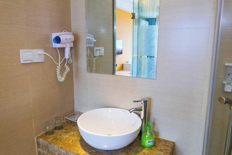 Bathroom 3, OYU Mingting City Hotel, Hangzhou