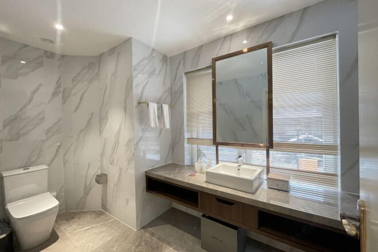 Bathroom 3, Yingxue Hotel, Chengdu