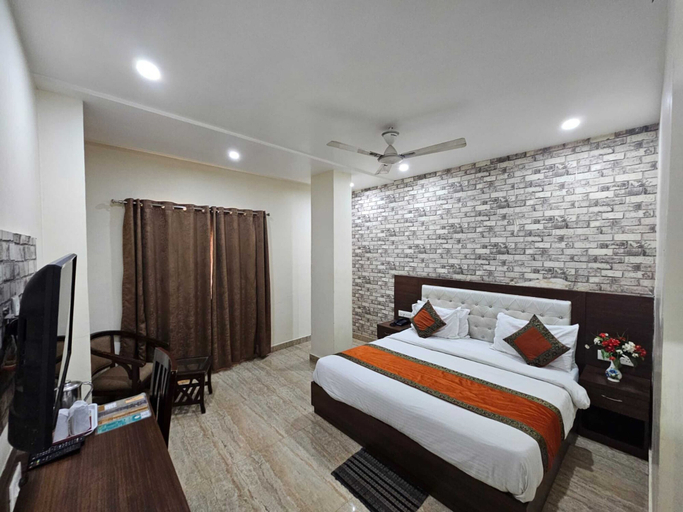 Bedroom 3, Hotel Midcity, Varanasi