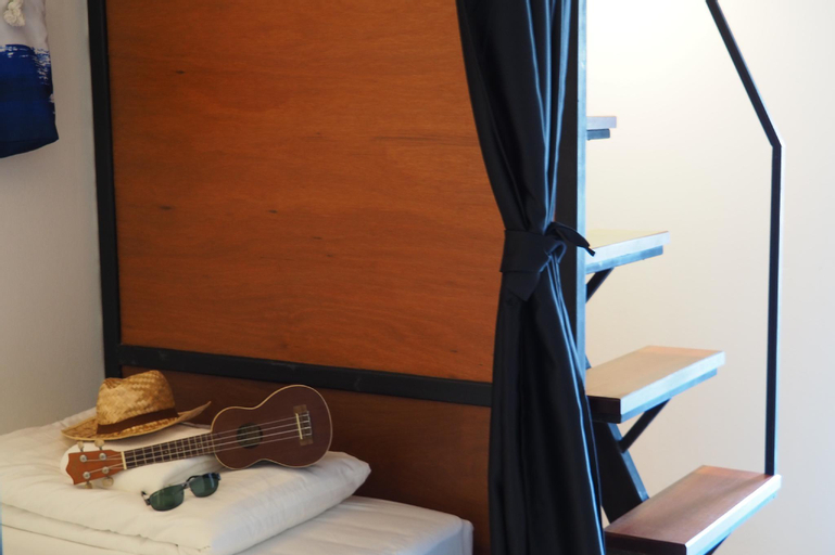Bedroom 16