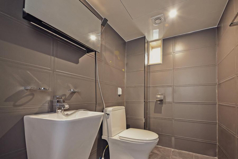 Bathroom 4, Yeosu Jplus A Pension, Yeosu