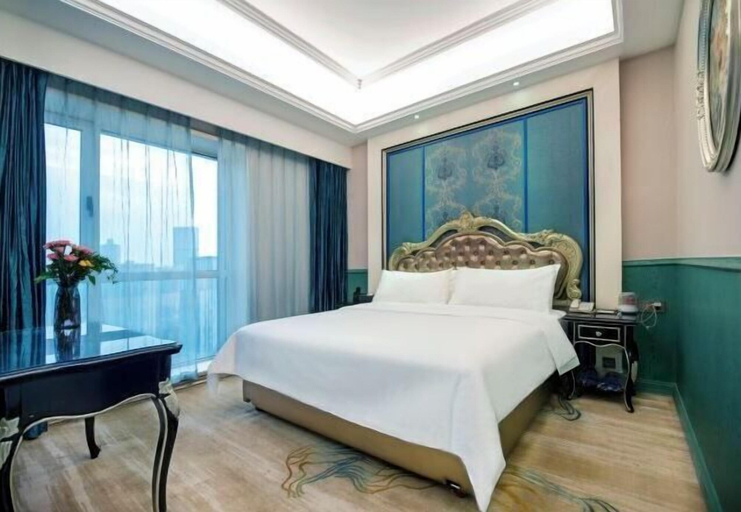 Bedroom 2, Vienna International Hotel, Changsha