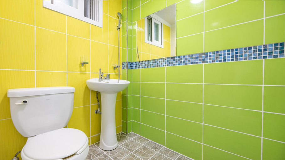 Bathroom 4, Gapyeong Haneulsup Spa Pension, Gapyeong