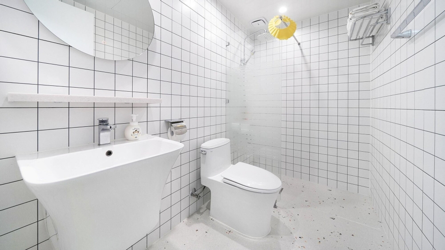 Bathroom 21