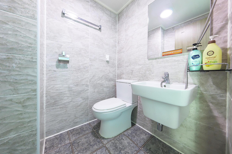 Bathroom 4, Sokcho Harmony Pension, Sokcho