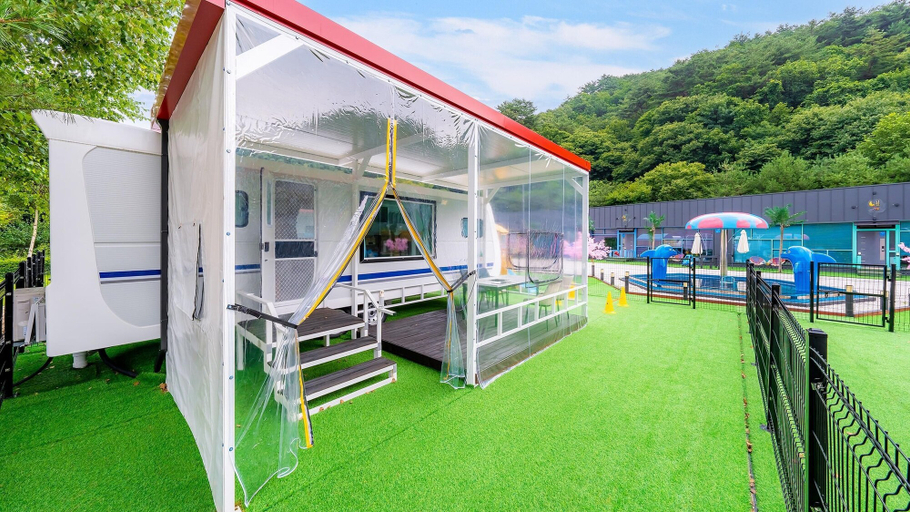 Exterior & Views 2, Pocheon Hanadulset pet Caravan, Cheorwon