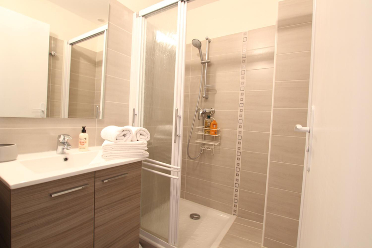 Shower 5, Chalet Changalan, Hautes-Alpes