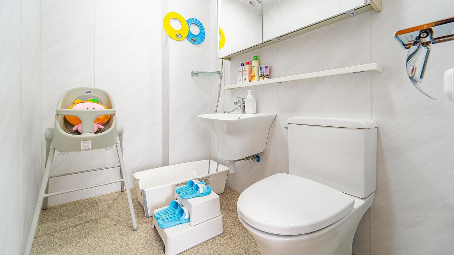 Bathroom 4, Jeju Kidsgajok Badatgahauseu, Seogwipo