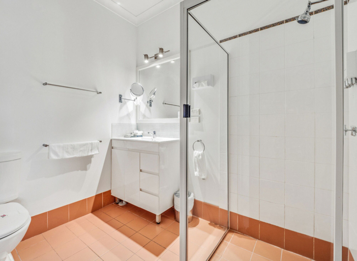 Bathroom 3, Bowen Inn Motel, Lithgow