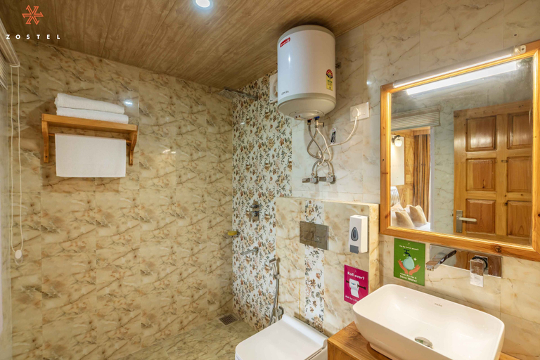Bathroom 3, Zostel Kotgarh (Narkanda), Shimla