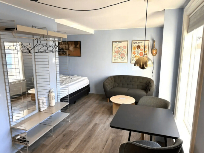 Bedroom, Baldursbra-Central Studio Apartment, Reykjavík