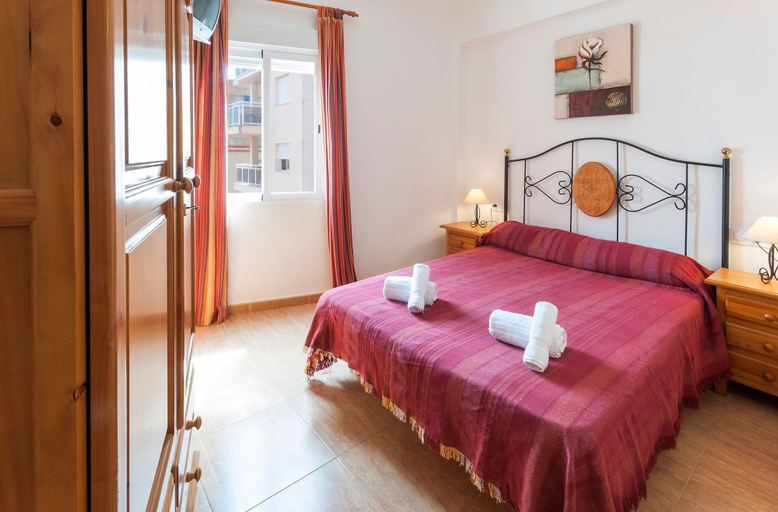 Room 2, Odisea in Piles With 3 Bedrooms and 2 Bathrooms, Valencia