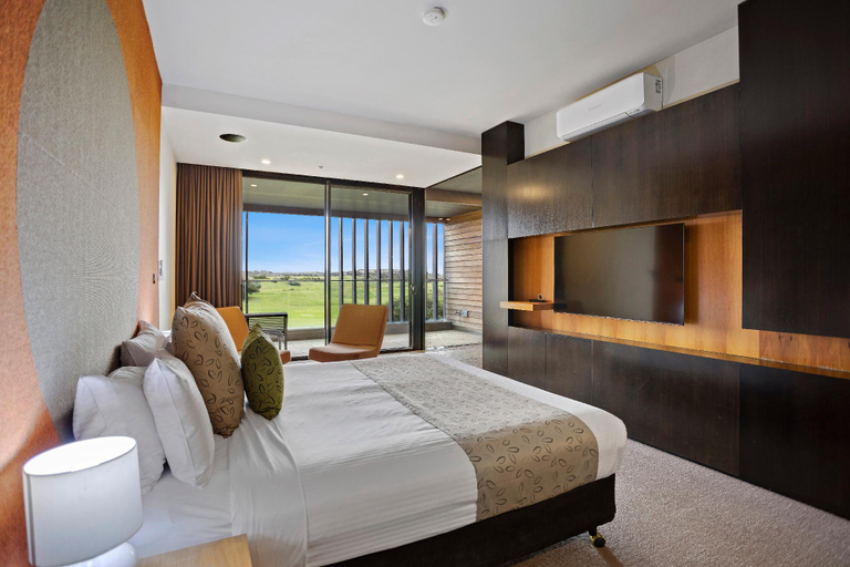 Bedroom 3, Peppers Moonah Links Resort Mornington Peninsula, Melbourne