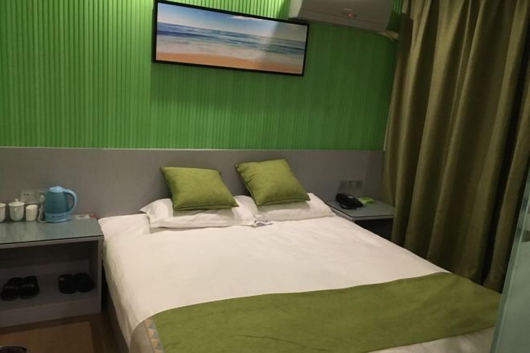 Bedroom 3, Haiying Hotel