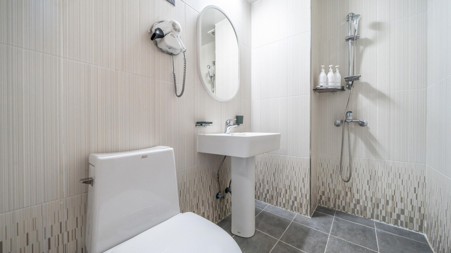 Bathroom 4, Yeosu Baraboda Ocean View Pension, Yeosu