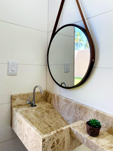 Bathroom 2, Atalaia Suites, Salinópolis