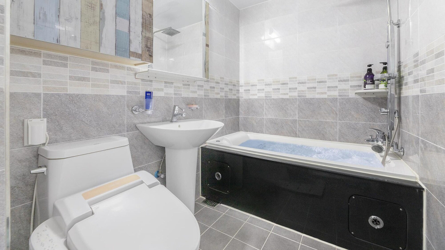 Bathroom 4, Gyeongju The One Pension, Gyeongju