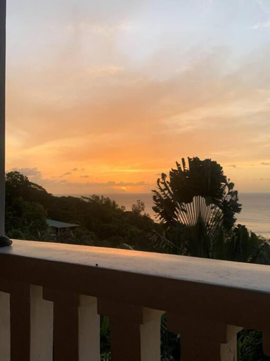 Others 4, Hilltop South - Villa Bougainville