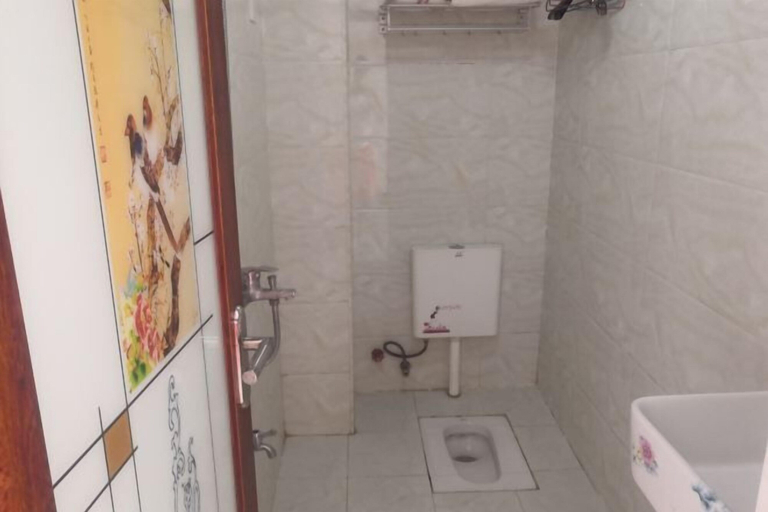 Bathroom 3, Chongzuo Aloft Convenience Hotel, Chongzuo