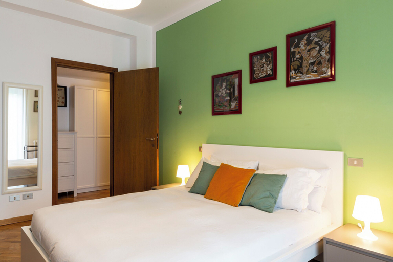 Room 5, notaMi - Trendy Corner Fashion District, Milano
